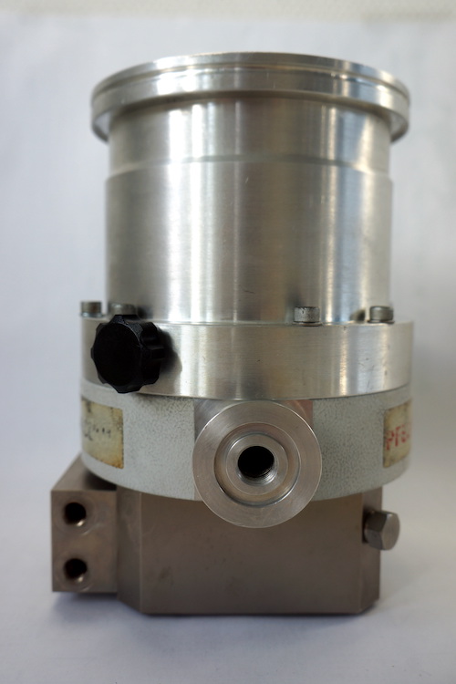 Maintenance of Pfeiffer Vacuum TMH 261 turbomolecular pump - Image 6