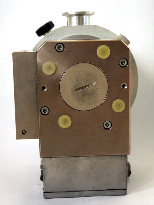 Maintenance of Pfeiffer Vacuum TMH 261 turbomolecular pump - Image 4